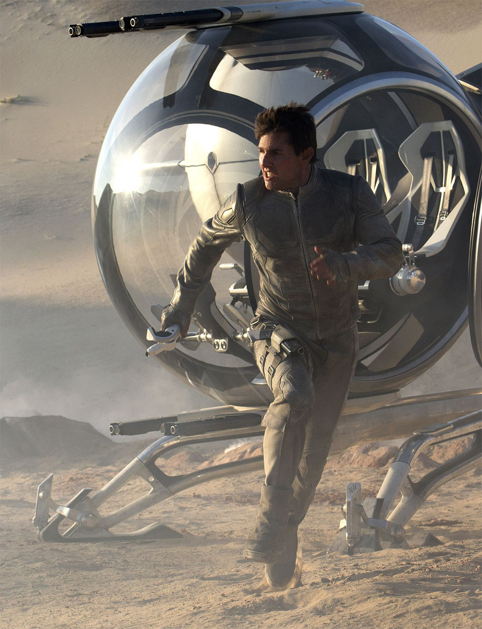 Oblivion: Tom Cruise em nova ficção científica depois de Minority Report (photo by BeyondHollywood.com)