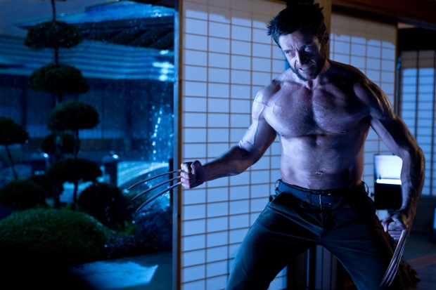 Wolverine na terra do sol nascente em Wolverine - Imortal (photo by OutNow.CH)