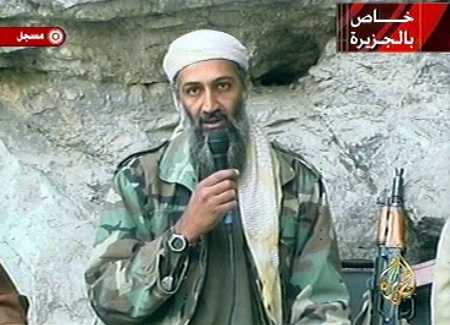 Osama Bin Laden em um de seus vídeos (photo by eslbrazil.blogspot.com)