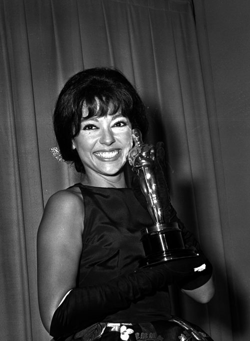 Aos 30 anos, Rita Moreno se torna a primeira latina a ganhar um Oscar (photo by www.toptenz.net)