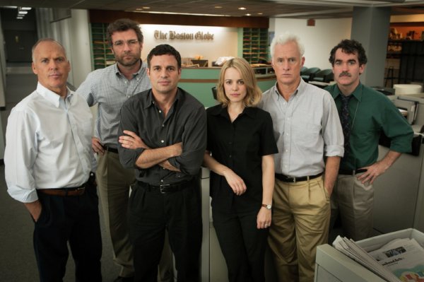 Da esquerda pra direita: Michael Keaton, Liv Schreiber, Mark Ruffalo, Rachel McAdams... em Spotlight (photo by outnow.ch)