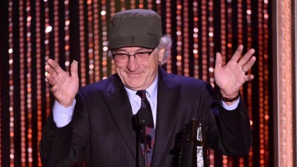 O homenageado Robert De Niro na cerimônia da Hollywood Film Awards (photo by telegraph.co.uk)